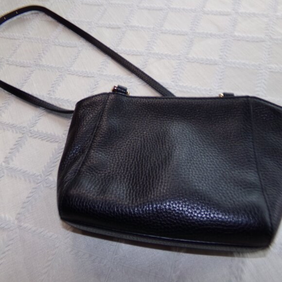 Ralph Lauren Black Crossbody Bag with Structured Design - Picture 6 of 6